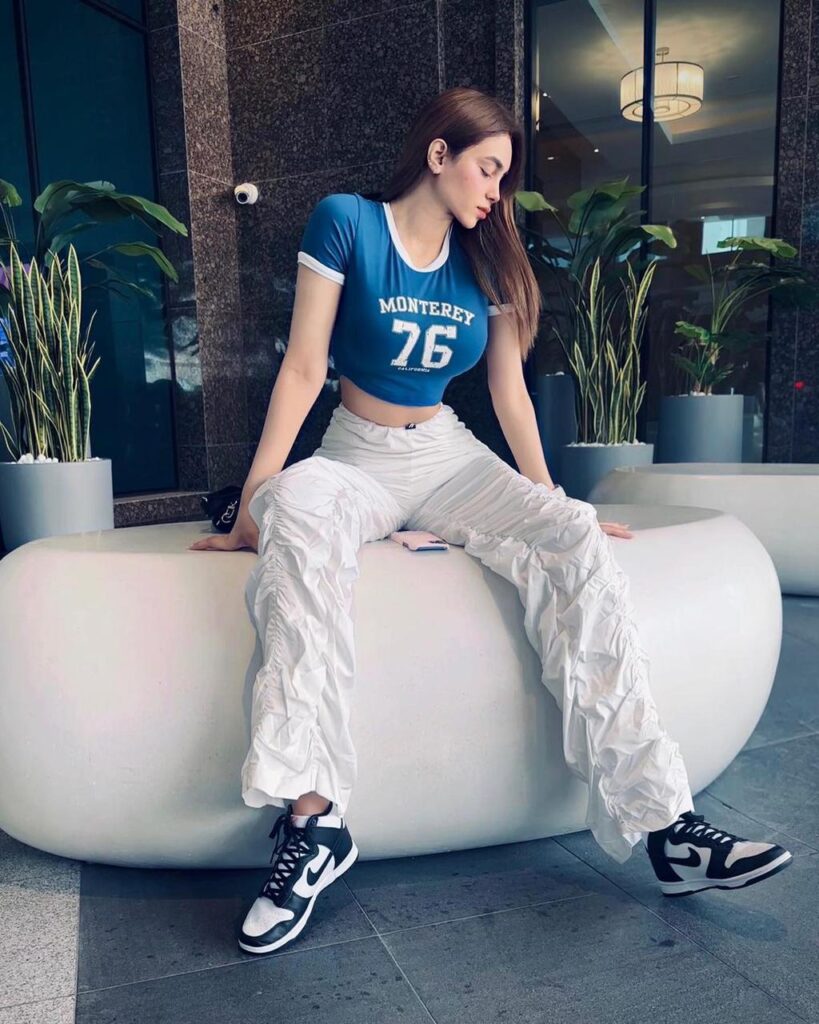 indian call girl in uae