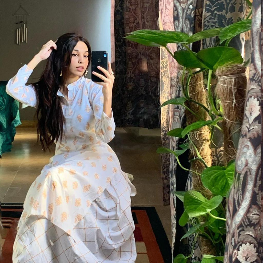 private night girl in dubai