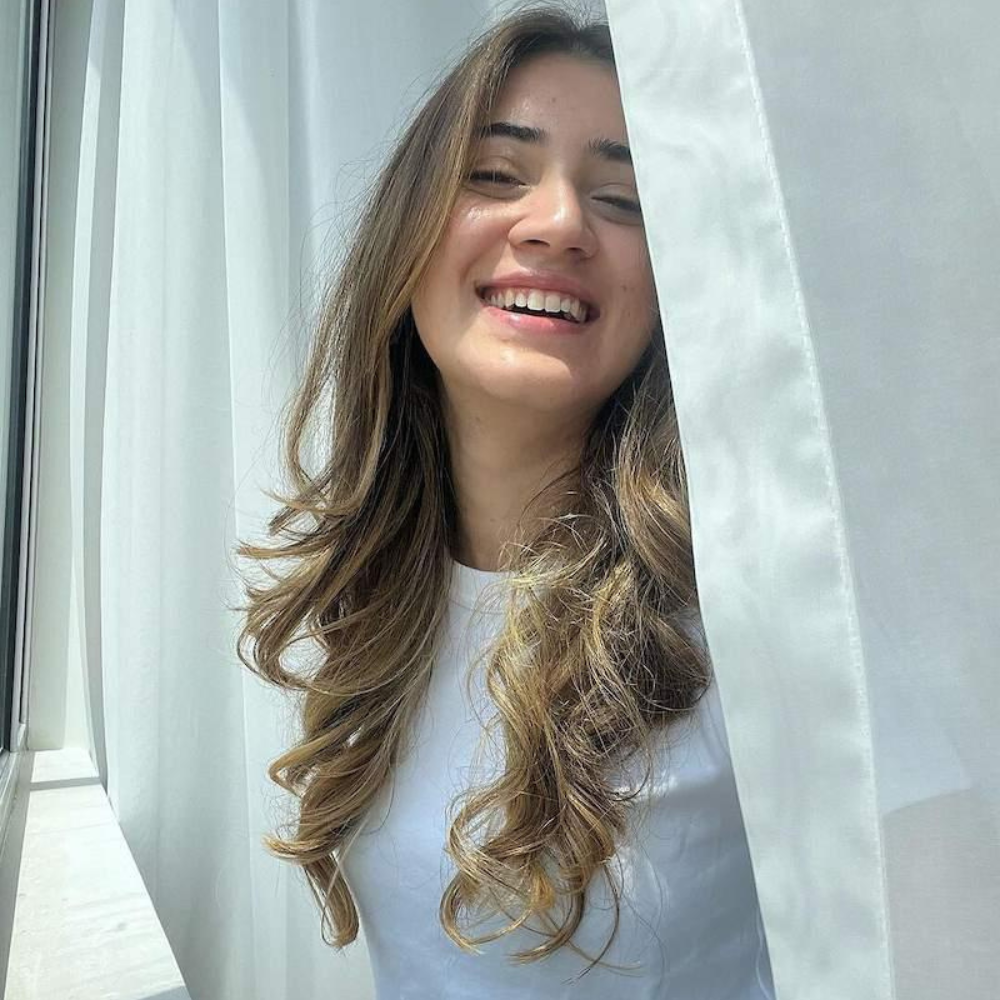 attractive night girl in dubai